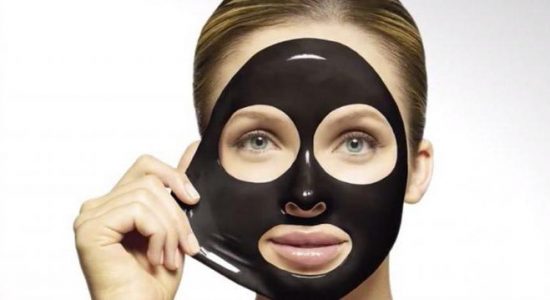 Jak si vyrobit černou masku doma
