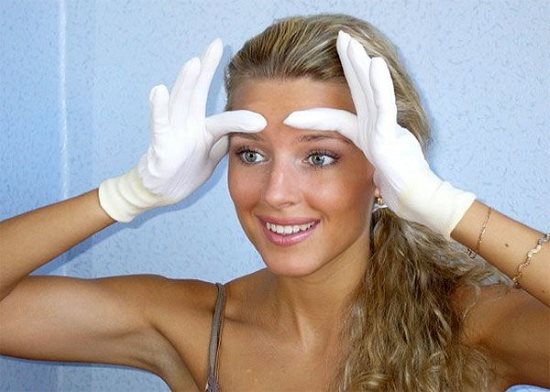 Ungüent retinoic per a arrugues: comentaris de cosmetòlegs