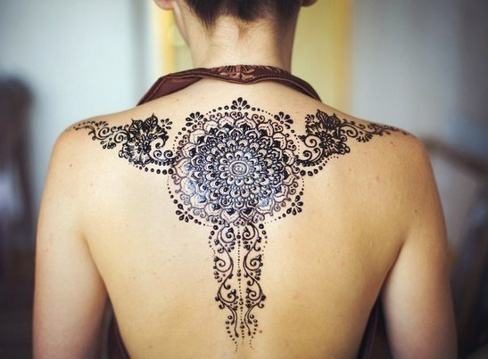 Mehendi - was ist das? Henna-Zeichnungen auf dem Körper für Anfänger. Skizzen, Tätowierungsmuster