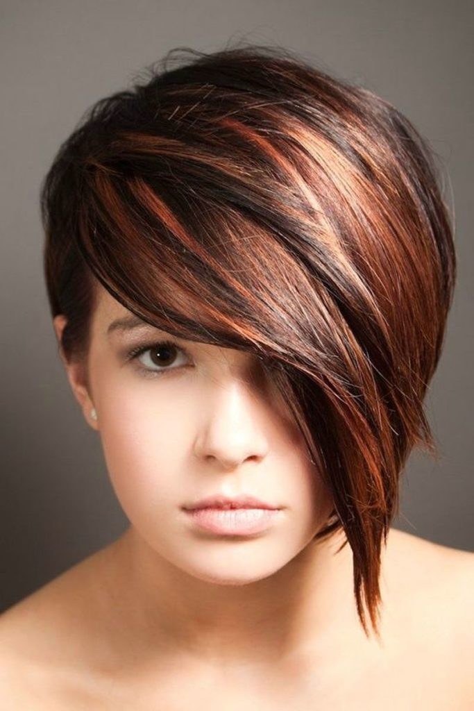 Balayazh - technika barvení vlasů. Fotografie na tmavých, světle hnědých, krátkých, dlouhých, středních kadeřích