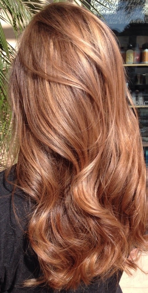 Balayazh - technika barvení vlasů. Fotografie na tmavých, světle hnědých, krátkých, dlouhých, středních kadeřích