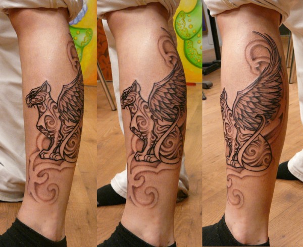 Tattoo Wings (aripă) pe spate - adică pentru fete și bărbați. O fotografie