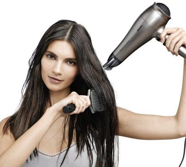 Šukuosenos ilgiems plaukams paprasta tai padaryti patys, nuotrauka, priekinis ir galinis vaizdas