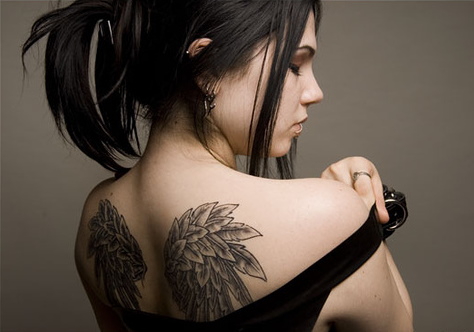 Kauniit naisten tatuoinnit. Kuva ja merkitys piirustuksista, tatuointisuunnitelmista tytöille