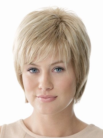 Verjüngende Haarschnitte für Frauen nach 50-55 Jahren: modisches kurzes, mittleres, langes Haar von Evelina Khromchenko. Ein Foto