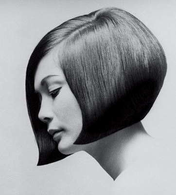 Tall de cabell Sesson per a cabells mitjans. Foto 2020, vistes frontals i posteriors, amb serrell. Com és, com tallar