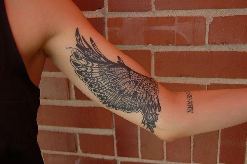 Tetovaže s unutarnje strane ruke za djevojčice. Popularni ženski obrasci i njihova značenja. Fotografije i skice