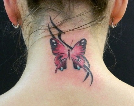 Tatuoinnit merkityksellä tytöille - merkinnät käännöksellä ja niiden merkitys. Valokuva