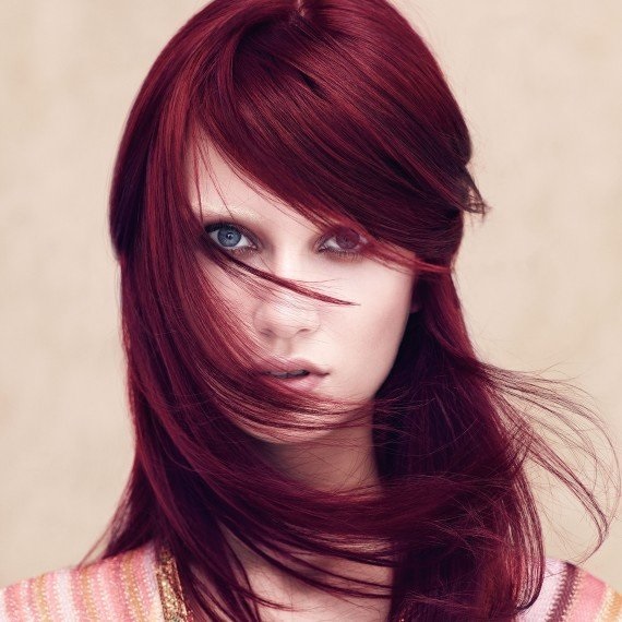 Haarfarbe Mahagoni. Fotos und Schatten: dunkel und hell. Haarfärbemittel