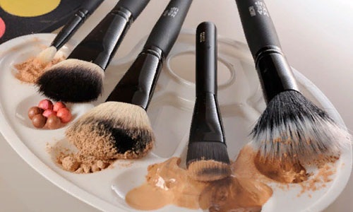 Pinceles de maquillaje: para qué, kits profesionales, revisión de las mejores marcas: Zoeva, Feberlik, Mac, Rive Gauche