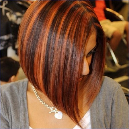 Teinture des cheveux en deux couleurs: haut foncé, bas clair, haut clair, bas foncé. Instruction et photo