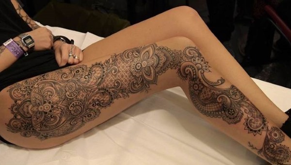 Skice tetovaža za djevojčice. Mala, geometrijska, lijepa. Vuk, lisica, cvijeće, sove, hijeroglifi