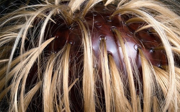 Mèches claires sur cheveux foncés, photo. Qui va, techniques de coloration