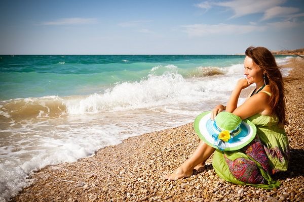 Cara mengambil gambar cantik seorang gadis di pantai di Instagram, Vkontakte, Facebook. Foto, idea untuk pemotretan