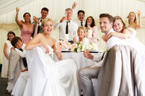 Kolik peněz je věnováno na svatbu v roce 2020, jak je nyní zvykem dávat