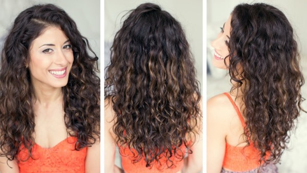 Potongan rambut wanita dengan poni untuk rambut panjang. Foto bergaya, cantik, bergaya pada tahun 2020