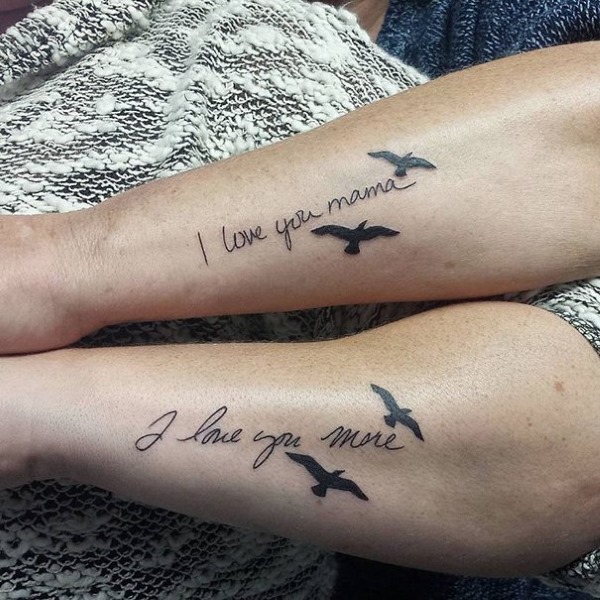 Gepaarte Tattoos für zwei Liebhaber, für Freunde, Schwestern. Kleine Skizzen, Schriftideen