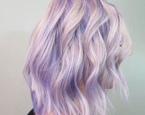 Aschviolette Haarfarbe. Foto, wer passt. Farben, Färbetechniken