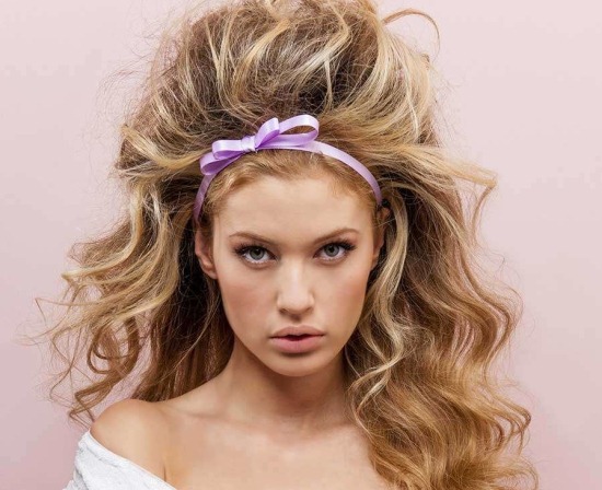 Piękne fryzury z lokami dla średnich włosów, plecionki, grzywki dla dziewczynek. Zdjęcie, jak to zrobić samemu