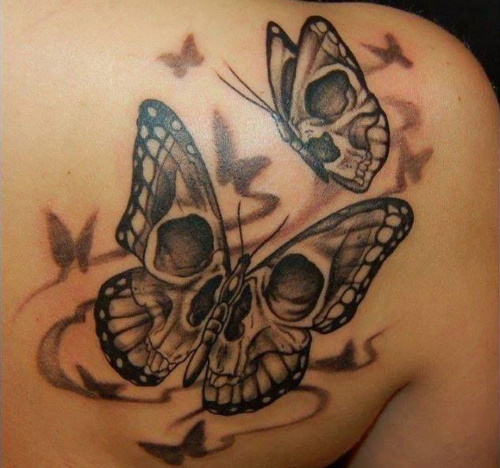 Leptir tetovaža. Značenje za djevojčice, fotografije, skice na donjem dijelu leđa, ruci, svećeniku, vratu, nozi, ramenu