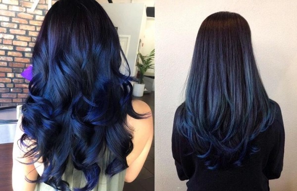 Blå trådar på mörkt hår. Foto för långt, medium, kort hår