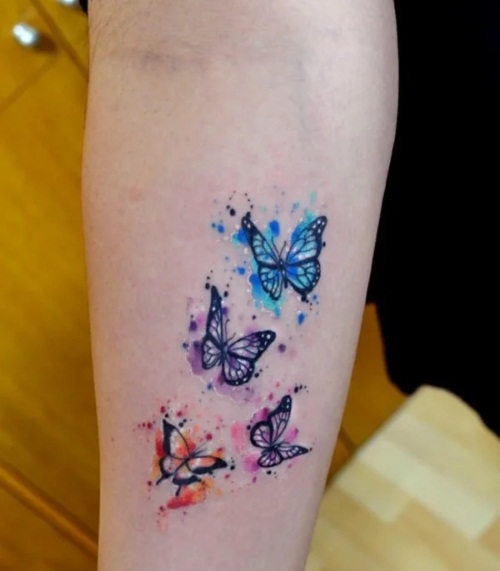 Tetovaže podlaktice za djevojčice. Skice, fotografije, natpisi sa značenjem s prijevodom