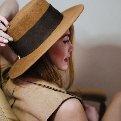 Sombreros de moda para mujer 2020. Fotos, tendencias, imágenes