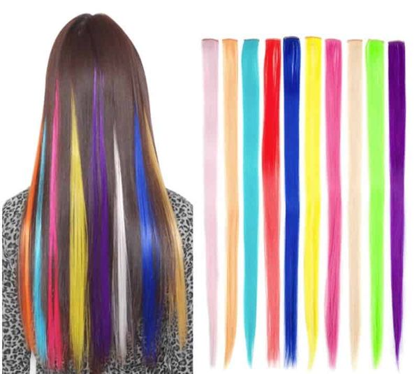 Farbige Strähnen auf dunklem Haar. Foto, Färbetechniken auf einem mittellangen Quadrat, lang