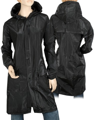 Moteriškas lietpaltis su gobtuvu: stilingas lietpaltis, kostiumas, kombinezonas. Stiliai, nuotrauka