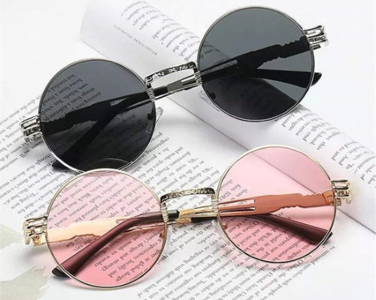Runde Brillen für Mädchen, Sonnenbrillen. Wie heißen sie, wer ist geeignet