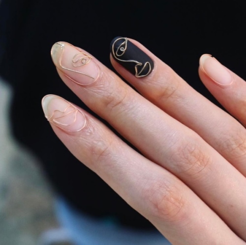 Korejska manikura za nokte na kratkim i dugim noktima. Fotografija